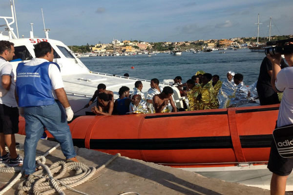 نجات 3500 مهاجر از آبهای مدیترانه در یک روز