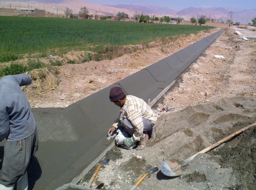 کانال انتقال آب در شهرستان گرمسار