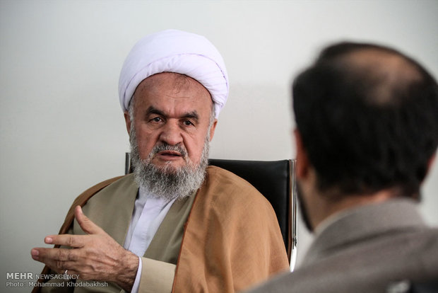 گفتگو با آیت الله علی اسلامی