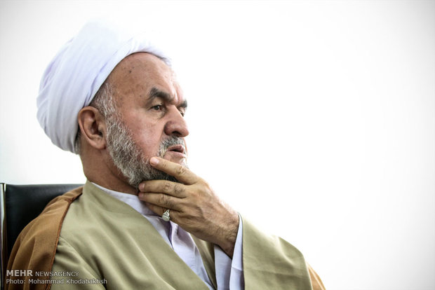 گفتگو با آیت الله علی اسلامی