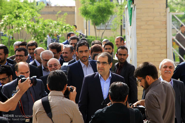 بازدید وزیر بهداشت از مراکز بهداشت خراسان رضوی