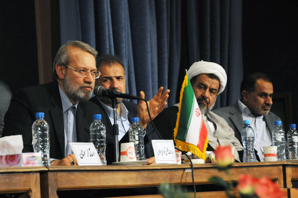 دومین جلسه شورای اداری استان سمنان با حضور علی لاریجانی