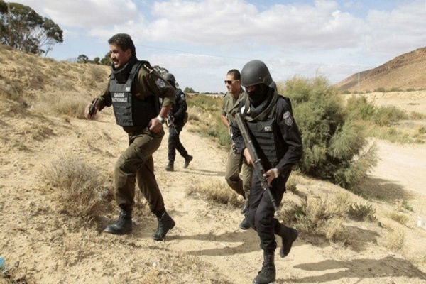 هلاکت ۱۰ فرد مسلح در جریان درگیری با نیروهای امنیتی تونس