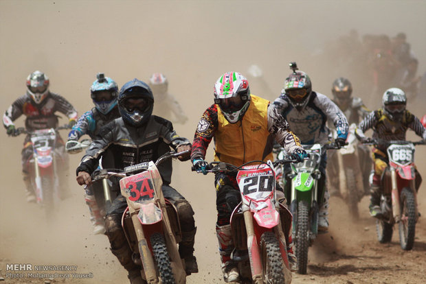 مسابقات قهرمانی موتورکراس در قزوین