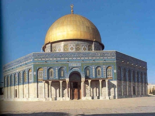 حضور ۳۰۰ نمازگزار غزه‌ای در مسجد الاقصی