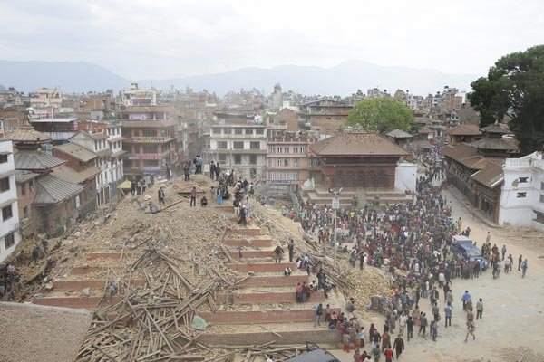 شمار تلفات زلزله نپال از 1500 نفر گذشت