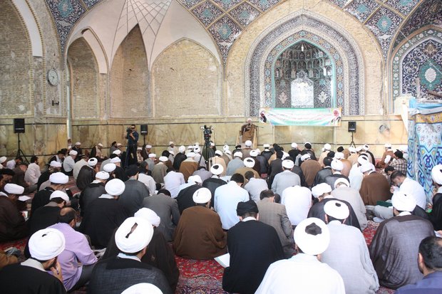 تجلیل از مقام علمی و عرفانی آیت الله جوادی آملی در آستانه روز معلم