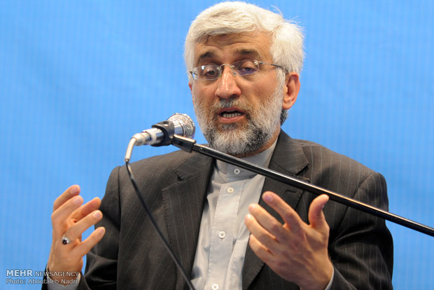 ایران رهبری آمریکا در دنیا را نمی پذیرد/گزینه حمله نظامی دروغ است