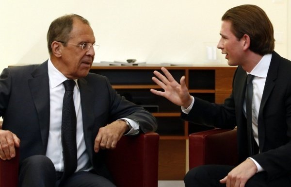 دیدار وزیر امور خارجه روسیه و همتای اتریشی خو