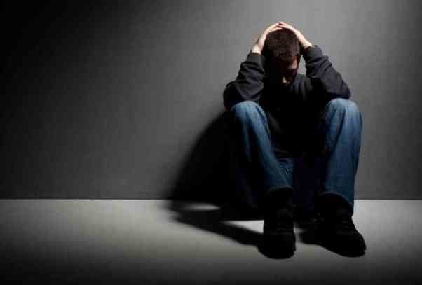 خطر خودکشی در کمین افراد مبتلا به افسردگی حاد