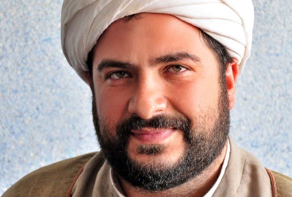 کتاب «آهای گل من» به زبان چینی ترجمه شد آخوند چینی