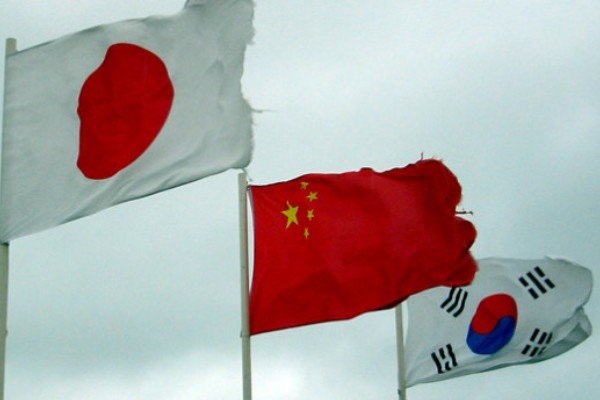 پرچم چین، کره جنوبی و ژاپن