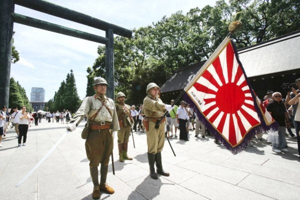 اعتراض مردم ژاپن به لایحه حضور ارتش در جنگهای خارجی