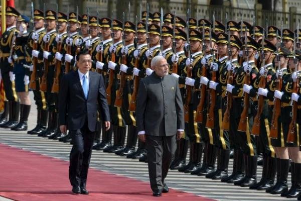 سفر نخست وزیر هند به چین؛ از استقبال تا اختلافات دیرینه دو کشور