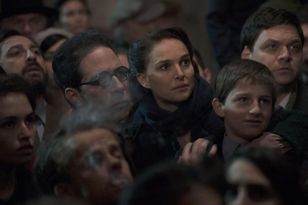 داستان عشق و تاریکی