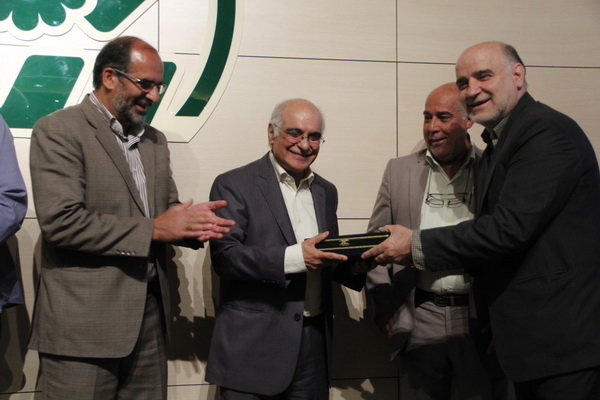 تقدیر از مرادی کرمانی در شورای شهر شیراز