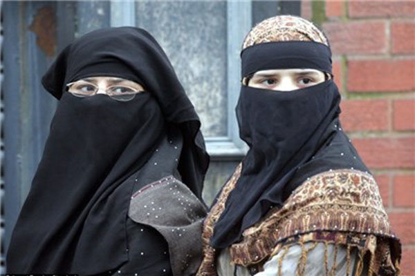 تلاش دولت هلند برای ممنوعیت برقع و نقاب