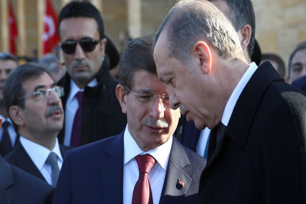 اردوغان کابینه موقت به ریاست داود اوغلو را تایید کرد
