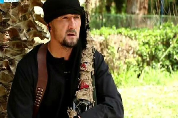 اقدام تاجیکها علیه داعش و پیوستن فرمانده پلیس به تروریست ها