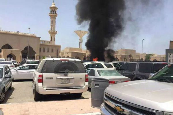 فیلم/لحظه انفجار در مسجد امام حسین(ع) در الدمام عربستان
