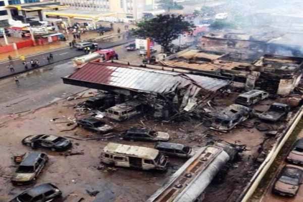 انفجار مهیب در «آکرا» پایتخت غنا ۷۸ کشته بر جا گذاشت