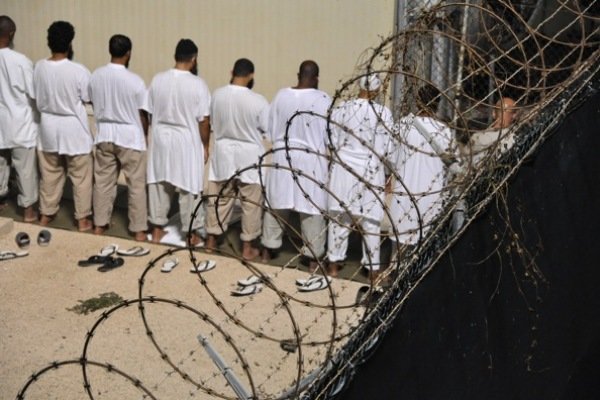 آمریکا بدنبال انتقال زندانیان گوانتانامو به سایت های نظامی