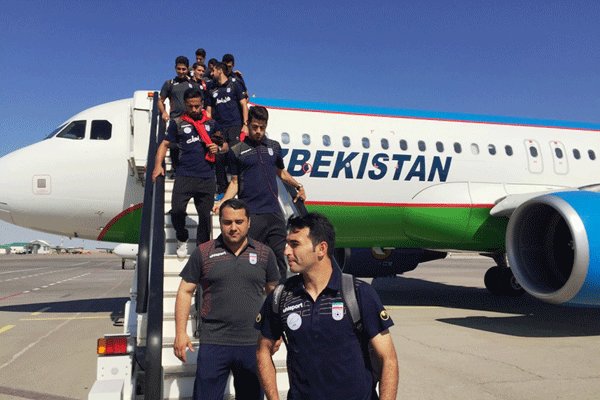 ورود تیم ملی فوتبال ایران به ازبکستان
