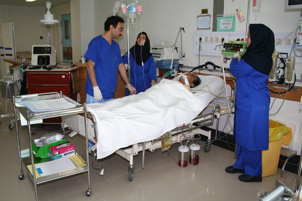 بحث ورود کمک پرستاران به بیمارستان ها ناپخته است
