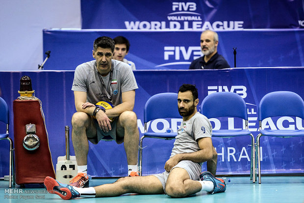 تمرین والیبال تیم‌های ملی ایران و آمریکا 