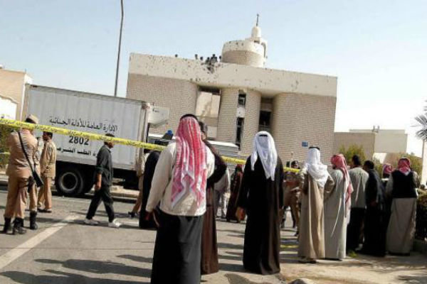 داعش مسئولیت انفجار مسجد کویت را بر عهده گرفت/افزایش شمار شهدا