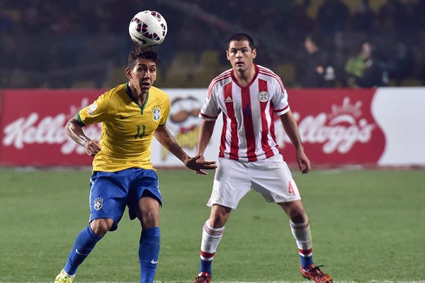 دیدار تیم های ملی فوتبال برزیل و پاراگوئه