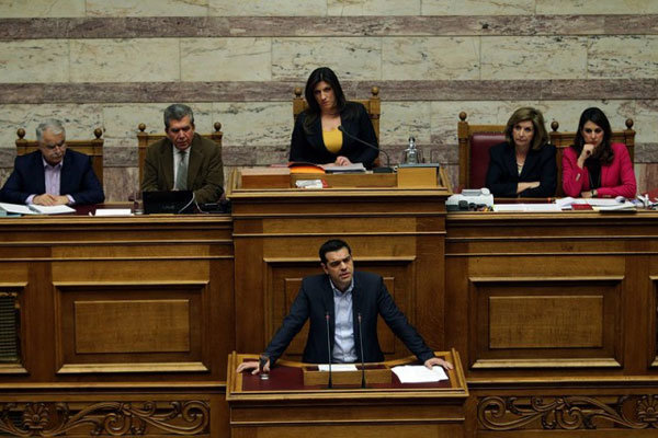 رئیس جمهوری یونان با رهبران احزاب پارلمان دیدار می کند