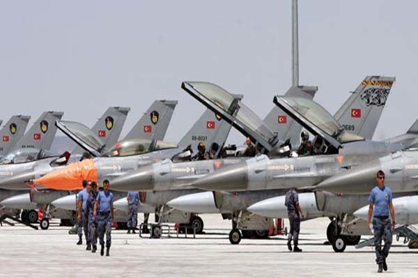 جنگنده های ترکیه