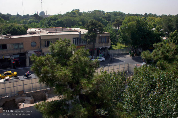 کشف پایههای کاخ جهان نمای اصفهان