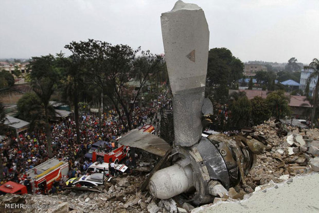 سقوط هواپیمای نظامی در اندونزی