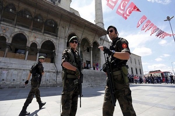 ترکیه ۷ نفر را به اتهام ارتباط با داعش بازداشت کرد