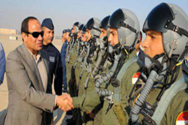 بازدید السیسی از مناطق نظامی در شمال سیناء