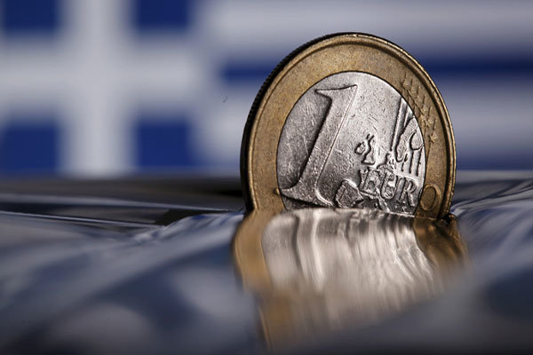 بحران مالی یونان اروپا را دچار دو دستگی کرده است