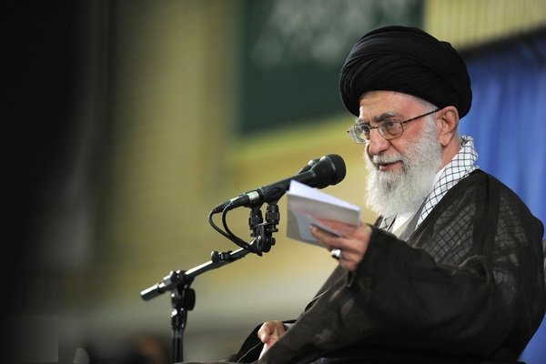 ملت بزرگ ایران باید در کمال هوشیاری مراقب حرکات دشمن باشند