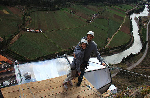 scary-see-through-suspended-pod-hotel-peru-sacred-valley-4.jpg