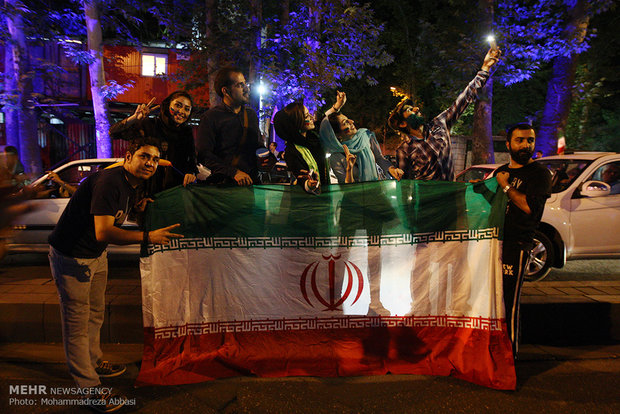 زن تهرانی دختر تهرانی جشن هسته ای