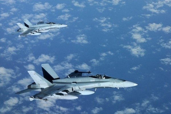 ۳۱ مورد حمله هوایی ائتلاف علیه مواضع داعش در عراق و سوریه