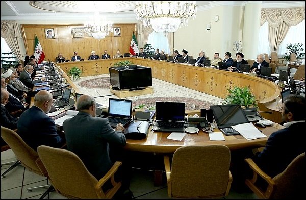 تاکید روحانی بر لزوم پاسخگویی به نامه‌های مردم توسط مدیران دولتی