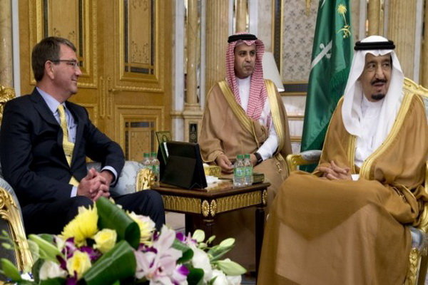 وزیر دفاع آمریکا و پادشاه سعودی دیدار کردند