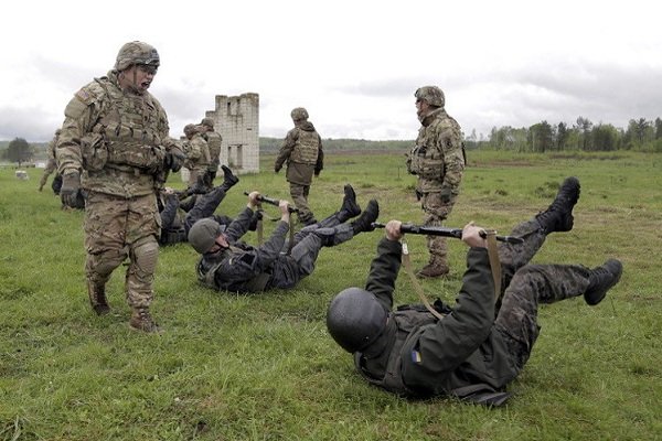 آمریکا آموزش نیروهای اوکراینی را از پاییز شروع می کند