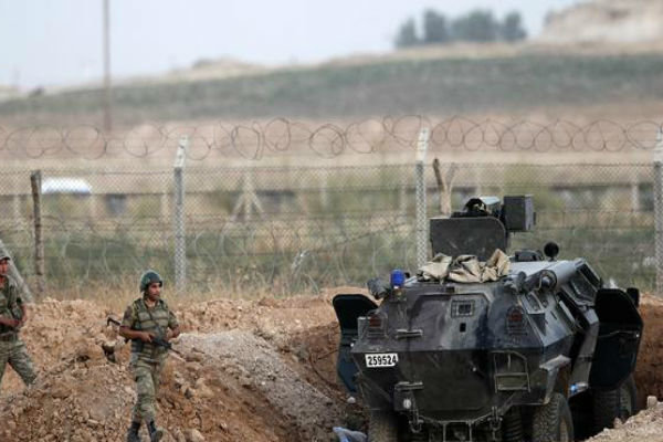 کشته و زخمی شدن ۶ نظامی در انفجار تروریستی در دیار بکر ترکیه