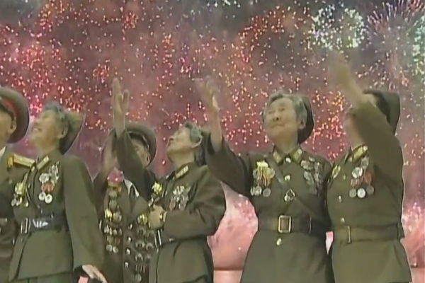 برگزاری روز پیروزی در کره شمالی 