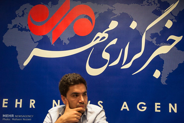 علی حضرتی در نشست بررسی فیلم خداحافظی طولانی