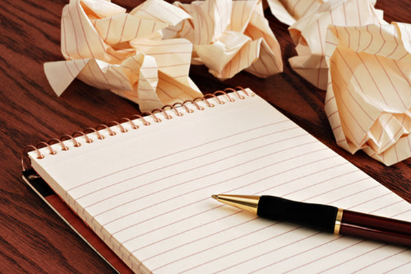 طرح ادبیات قلم نوشتن