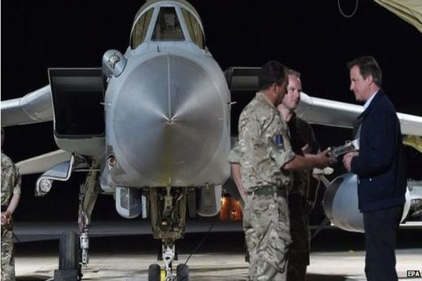 تمدید استفاده از جنگنده‌های تورنادوی انگلیس برای مبارزه با داعش